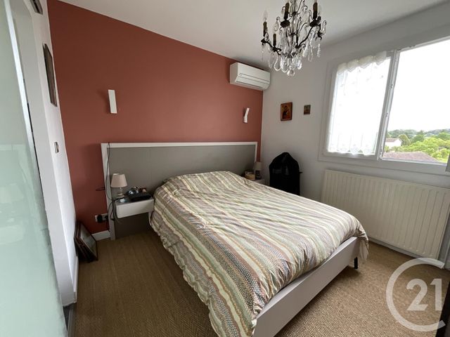 Afficher la photo en grand maison à vendre - 7 pièces - 148.6 m2 - GOURDON - 46 - MIDI-PYRENEES - Century 21 Lantoine Olivry Associés