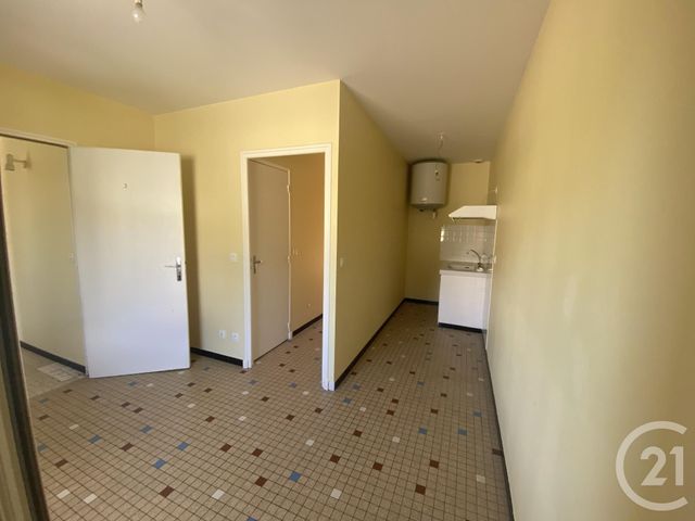 Afficher la photo en grand immeuble à vendre - 198.23 m2 - GOURDON - 46 - MIDI-PYRENEES - Century 21 Lantoine Olivry Associés