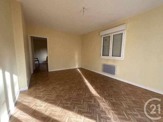 Afficher la photo en grand immeuble à vendre - 198.23 m2 - GOURDON - 46 - MIDI-PYRENEES - Century 21 Lantoine Olivry Associés