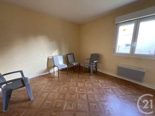 Afficher la photo en grand immeuble à vendre - 198.23 m2 - GOURDON - 46 - MIDI-PYRENEES - Century 21 Lantoine Olivry Associés