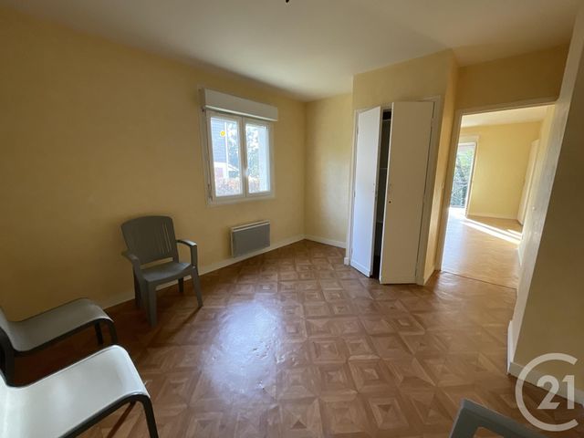 Afficher la photo en grand immeuble à vendre - 198.23 m2 - GOURDON - 46 - MIDI-PYRENEES - Century 21 Lantoine Olivry Associés
