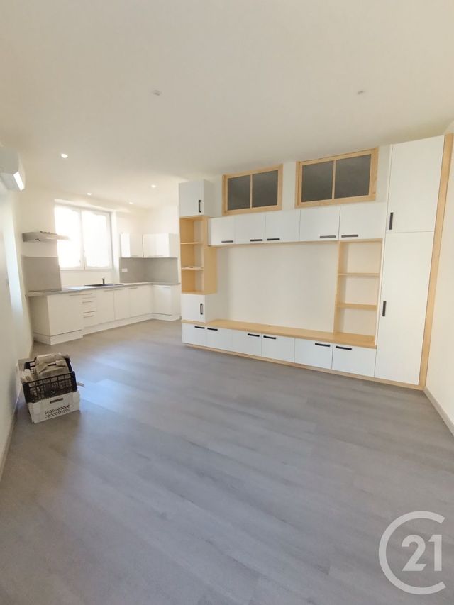 Afficher la photo en grand Appartement Studio à louer - 1 pièce - 38.11 m2 - GOURDON - 46 - MIDI-PYRENEES - Century 21 Lantoine Olivry Associés