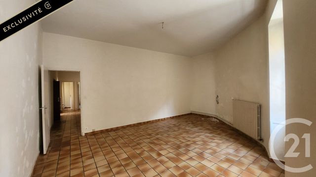 Appartement T3 à vendre - 3 pièces - 73.9 m2 - GOURDON - 46 - MIDI-PYRENEES - Century 21 Lantoine Olivry Associés