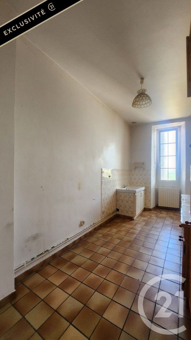 Appartement T3 à vendre - 3 pièces - 79.6 m2 - GOURDON - 46 - MIDI-PYRENEES - Century 21 Lantoine Olivry Associés