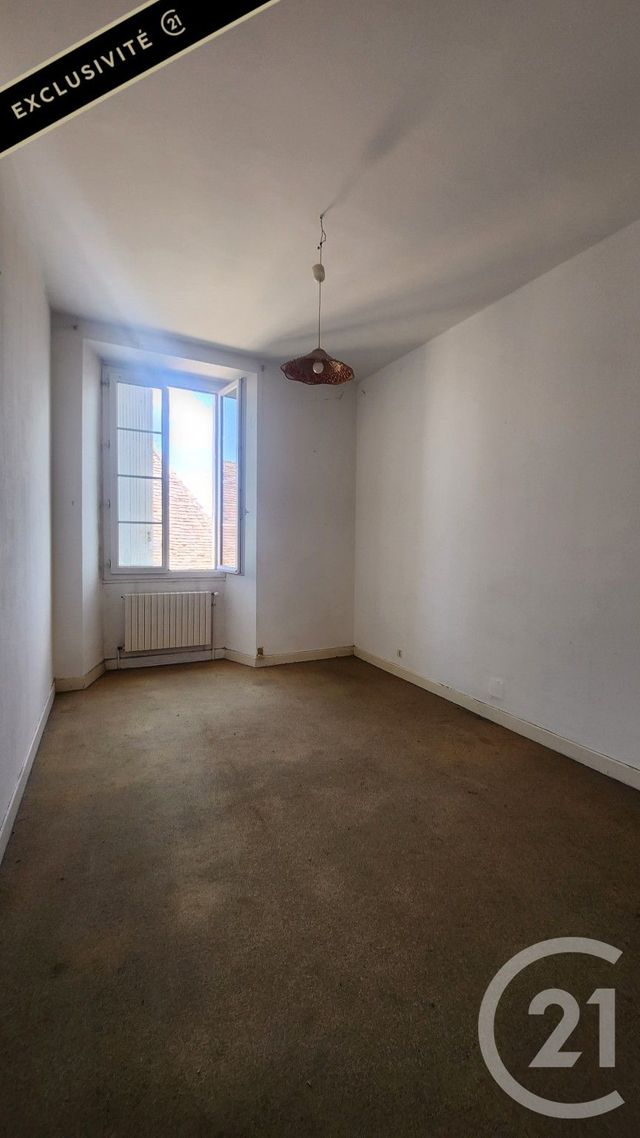 Appartement T3 à vendre - 3 pièces - 79.6 m2 - GOURDON - 46 - MIDI-PYRENEES - Century 21 Lantoine Olivry Associés