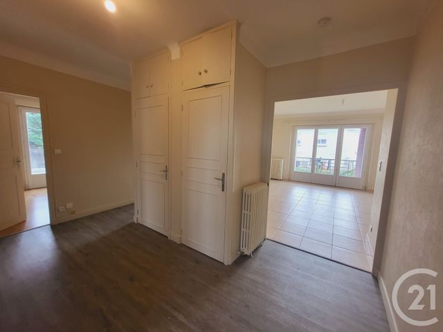 Appartement F4 à louer - 4 pièces - 98.19 m2 - GOURDON - 46 - MIDI-PYRENEES - Century 21 Lantoine Olivry Associés