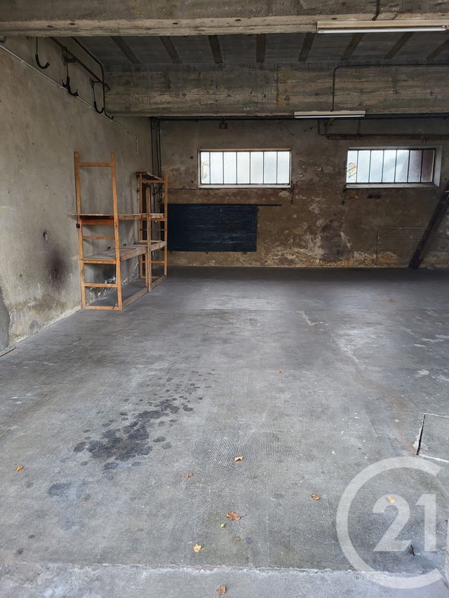 Appartement F4 à louer - 4 pièces - 98.19 m2 - GOURDON - 46 - MIDI-PYRENEES - Century 21 Lantoine Olivry Associés