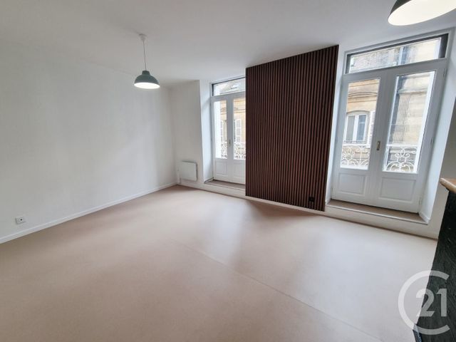 Appartement F2 à louer - 2 pièces - 38.28 m2 - GOURDON - 46 - MIDI-PYRENEES - Century 21 Lantoine Olivry Associés