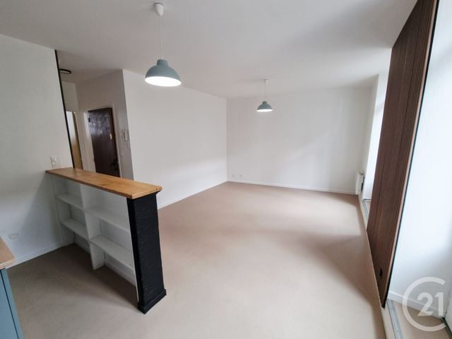 Appartement F2 à louer - 2 pièces - 38.28 m2 - GOURDON - 46 - MIDI-PYRENEES - Century 21 Lantoine Olivry Associés