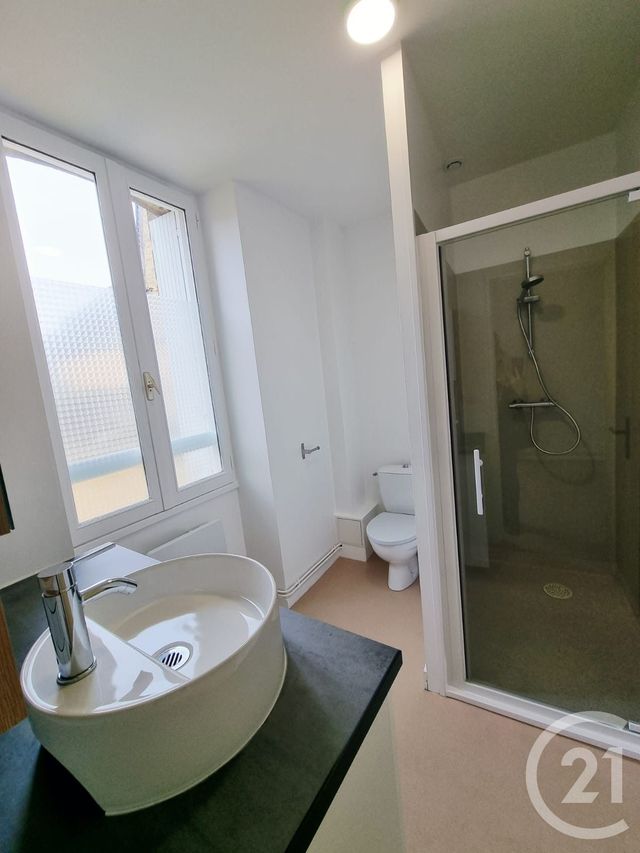 Appartement F2 à louer - 2 pièces - 38.28 m2 - GOURDON - 46 - MIDI-PYRENEES - Century 21 Lantoine Olivry Associés