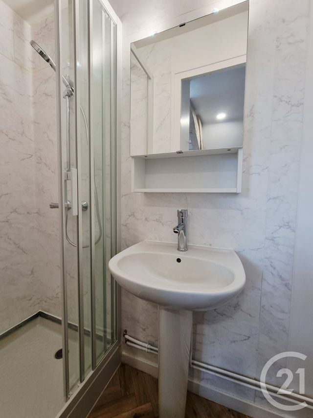 Appartement Studio à louer - 1 pièce - 12.43 m2 - GOURDON - 46 - MIDI-PYRENEES - Century 21 Lantoine Olivry Associés