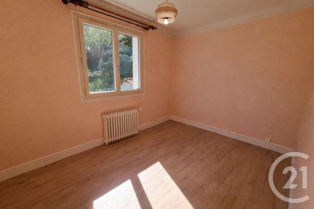 maison à louer - 5 pièces - 80.42 m2 - GOURDON - 46 - MIDI-PYRENEES - Century 21 Lantoine Olivry Associés