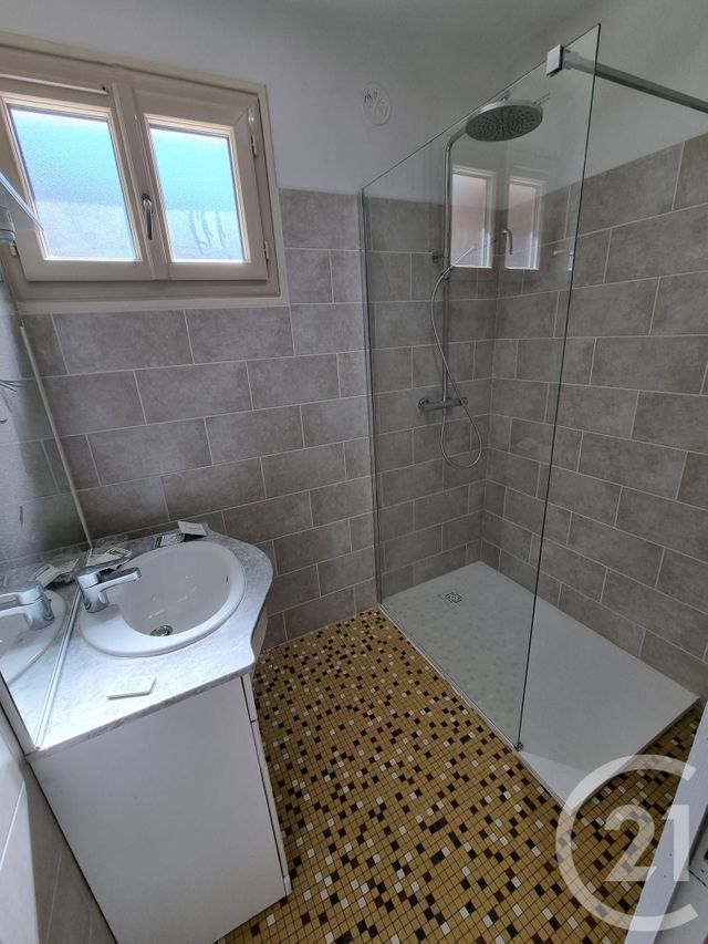 maison à louer - 5 pièces - 80.42 m2 - GOURDON - 46 - MIDI-PYRENEES - Century 21 Lantoine Olivry Associés