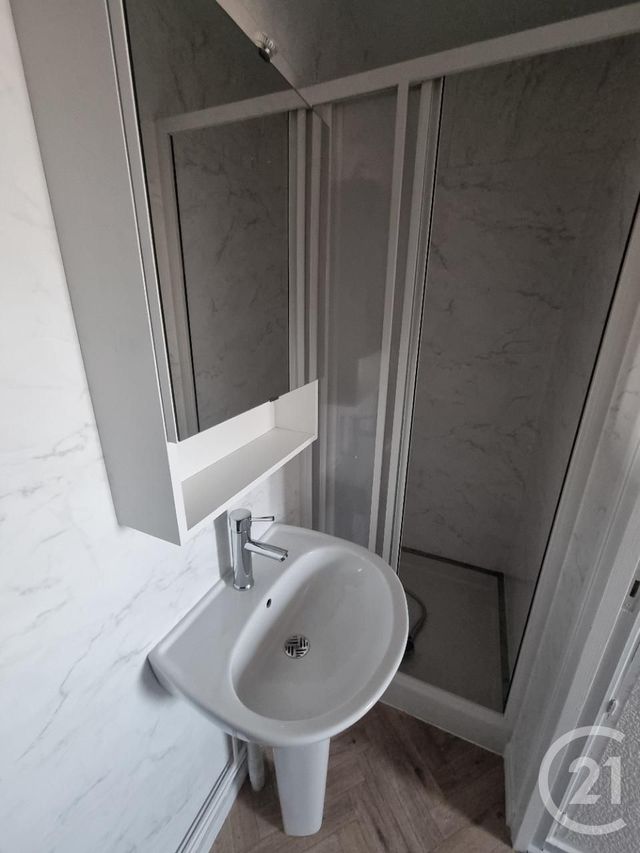 Appartement Studio à louer - 1 pièce - 12.43 m2 - GOURDON - 46 - MIDI-PYRENEES - Century 21 Lantoine Olivry Associés