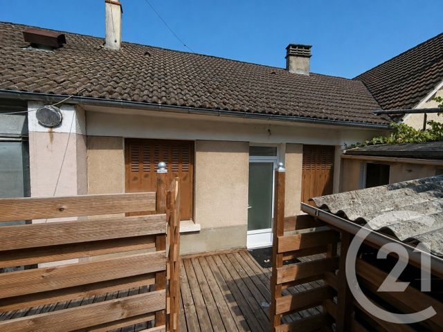 Appartement F3 à louer - 3 pièces - 51.68 m2 - GOURDON - 46 - MIDI-PYRENEES - Century 21 Lantoine Olivry Associés