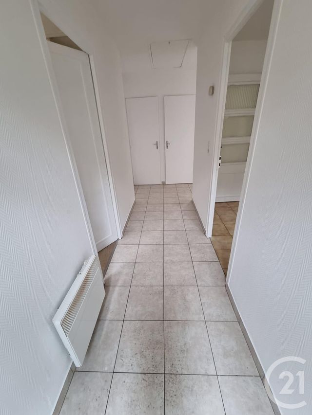 Appartement F3 à louer - 3 pièces - 51.68 m2 - GOURDON - 46 - MIDI-PYRENEES - Century 21 Lantoine Olivry Associés