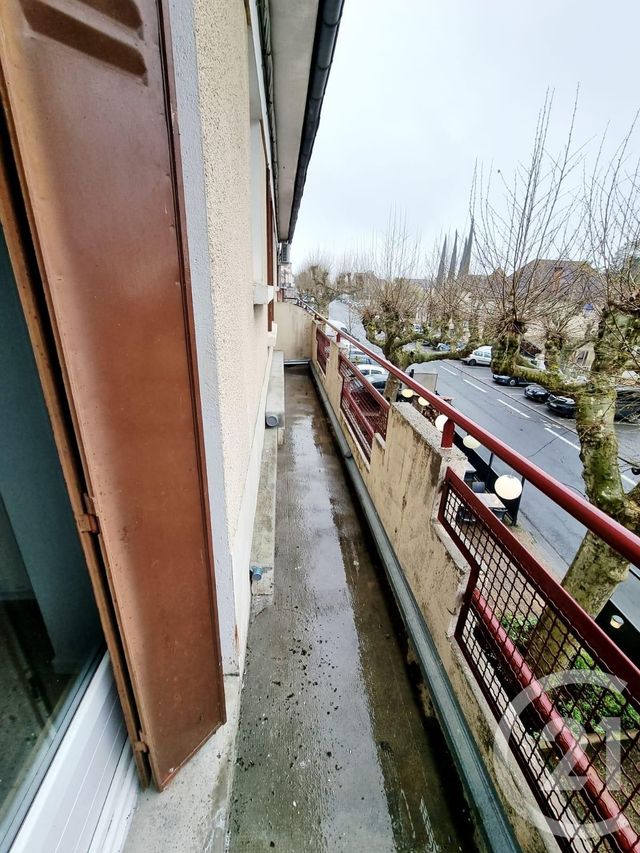 Appartement F3 à louer - 3 pièces - 51.68 m2 - GOURDON - 46 - MIDI-PYRENEES - Century 21 Lantoine Olivry Associés