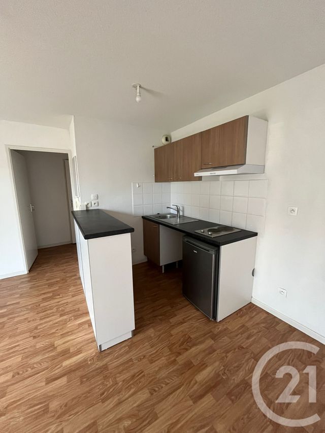 Appartement F2 à louer - 2 pièces - 40.46 m2 - GOURDON - 46 - MIDI-PYRENEES - Century 21 Lantoine Olivry Associés