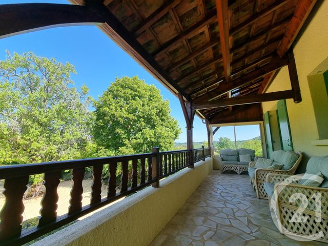 Afficher la photo en grand maison à vendre - 8 pièces - 170.0 m2 - CENAC ET ST JULIEN - 24 - AQUITAINE - Century 21 Lantoine Olivry Associés